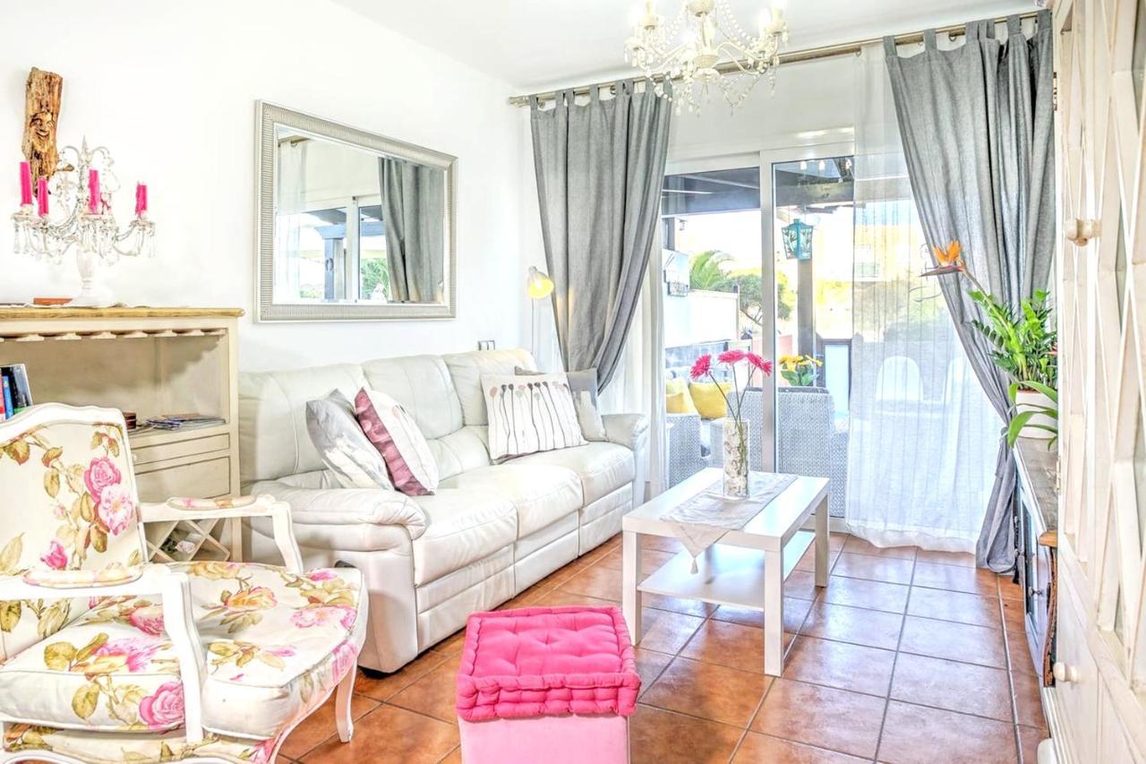 Elegant Villa In كوراليهو المظهر الخارجي الصورة