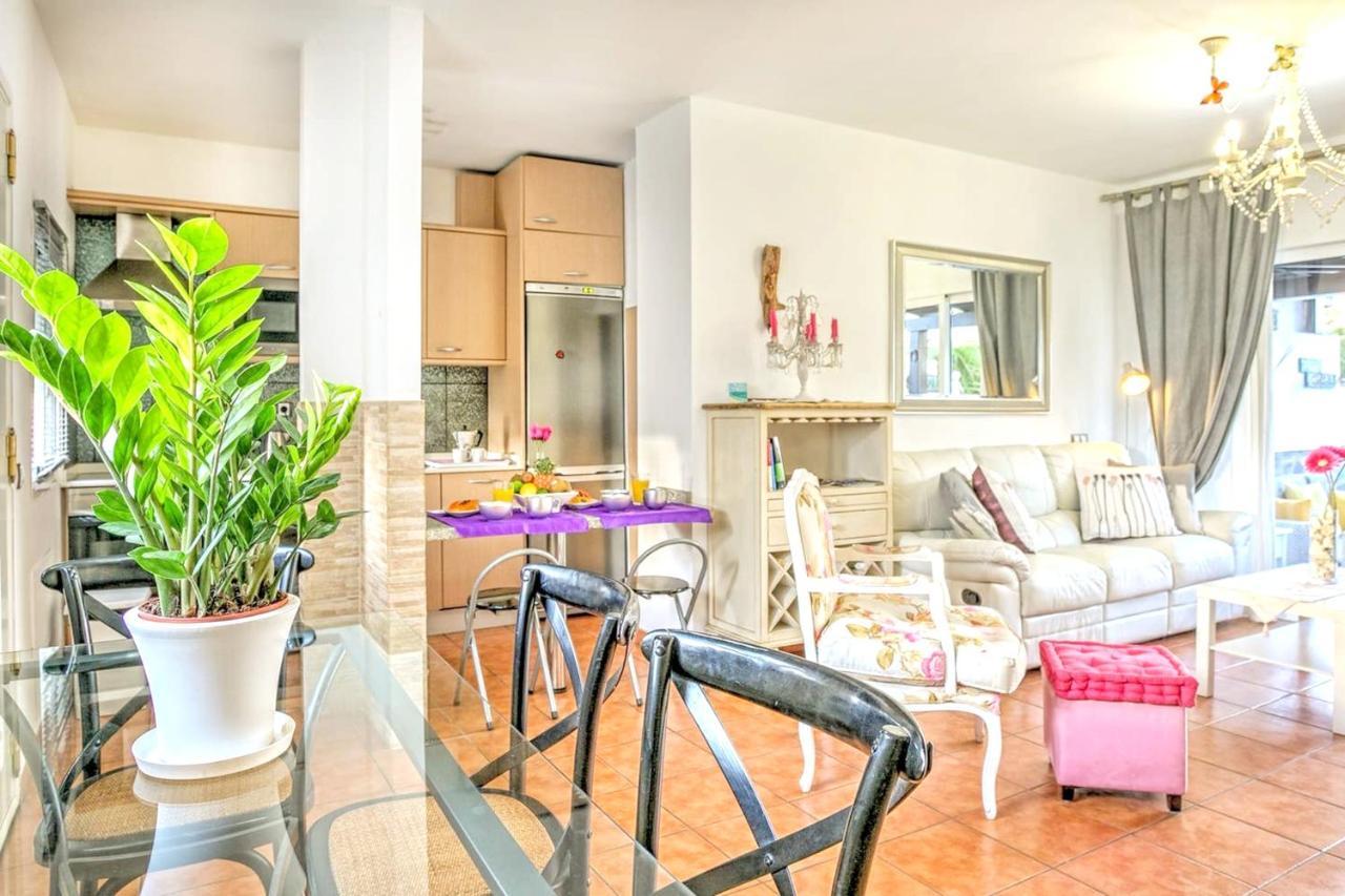 Elegant Villa In كوراليهو المظهر الخارجي الصورة