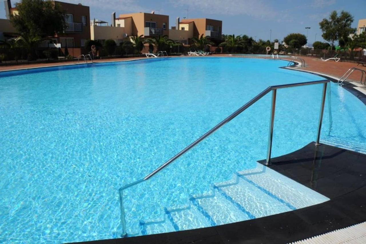 Elegant Villa In كوراليهو المظهر الخارجي الصورة