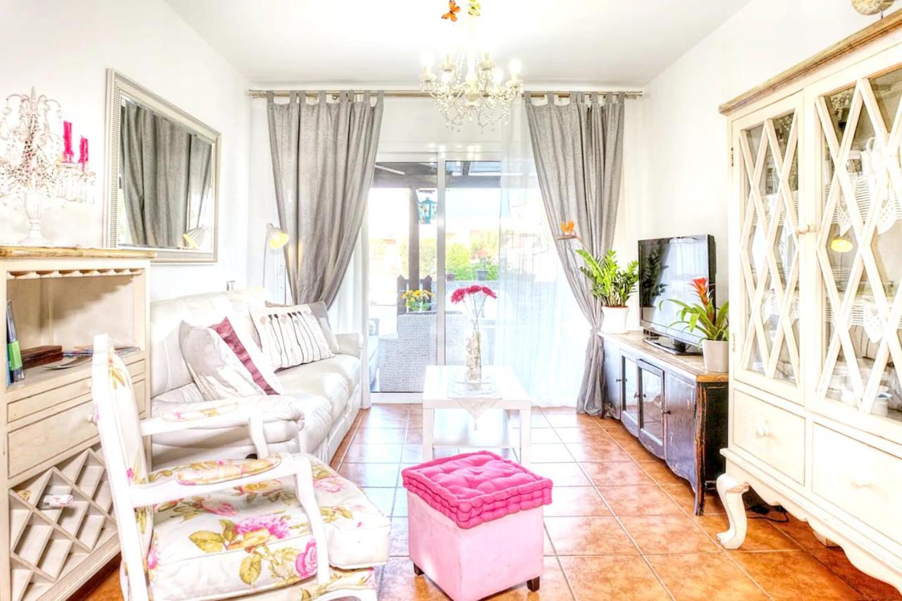 Elegant Villa In كوراليهو المظهر الخارجي الصورة